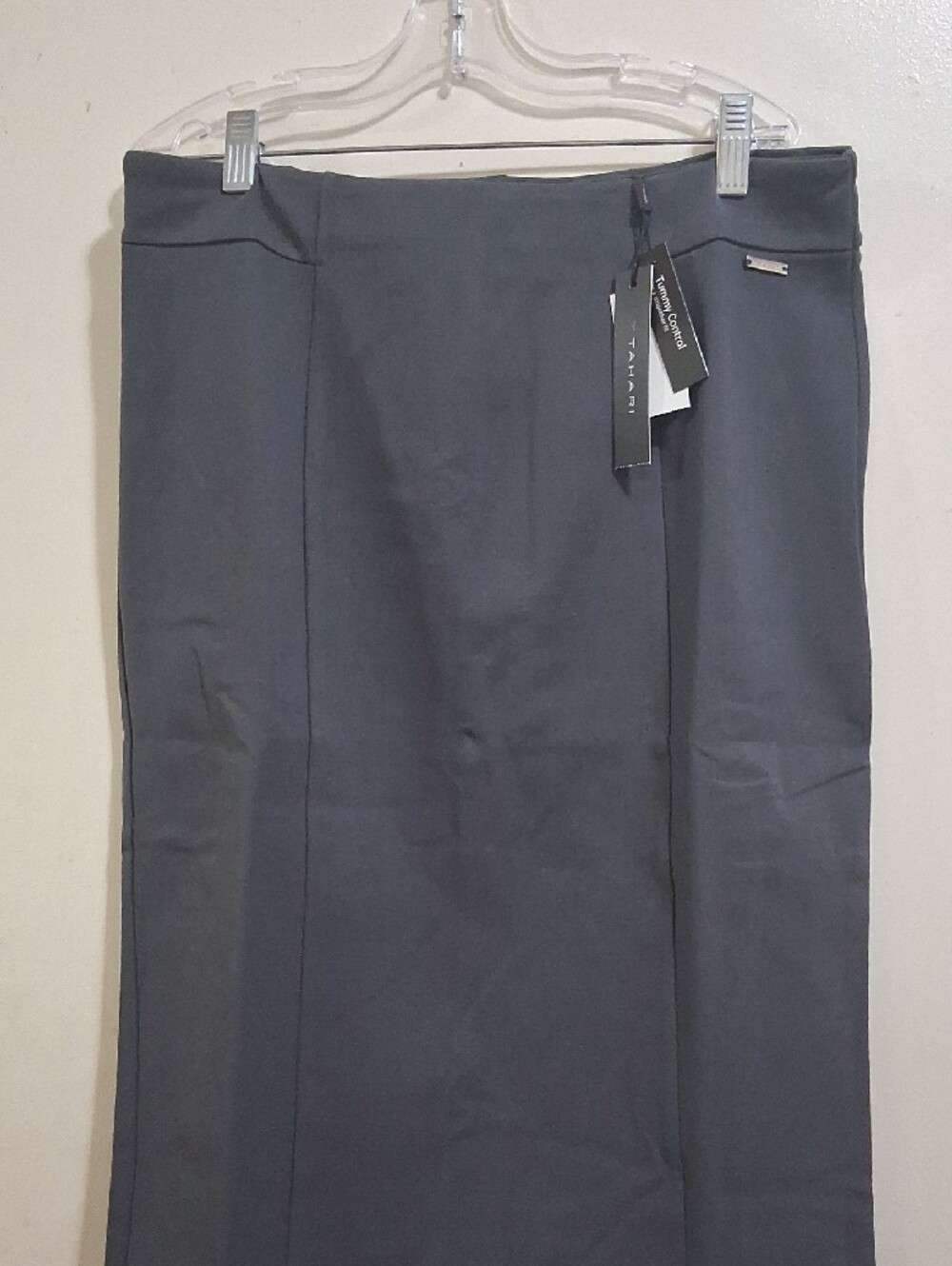 NWT T Tahari Grey Pencil Skirt Tummy Control Size M. - Picture 3 of 5